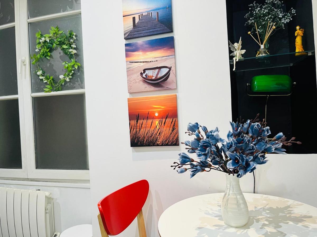 Апартаменты Dream Dwell Paris-Chic Flat In The Heart Of Marais Near Pompidou Centre Экстерьер фото