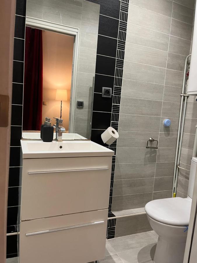 Апартаменты Dream Dwell Paris-Chic Flat In The Heart Of Marais Near Pompidou Centre Экстерьер фото