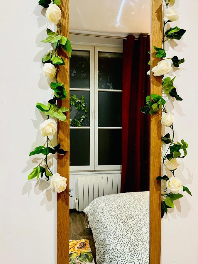 Апартаменты Dream Dwell Paris-Chic Flat In The Heart Of Marais Near Pompidou Centre Экстерьер фото